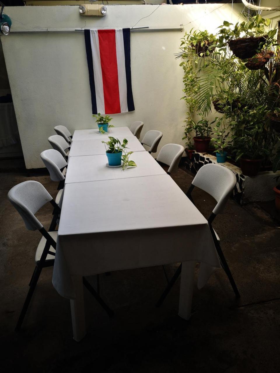 Hostel Pura Vida En 利比里亚 外观 照片